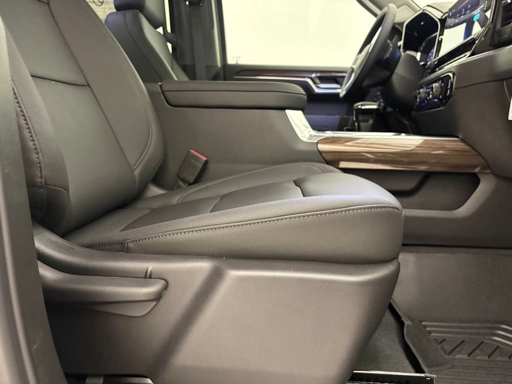 New 2026 Summit White Chevrolet LT Trail Boss image 46