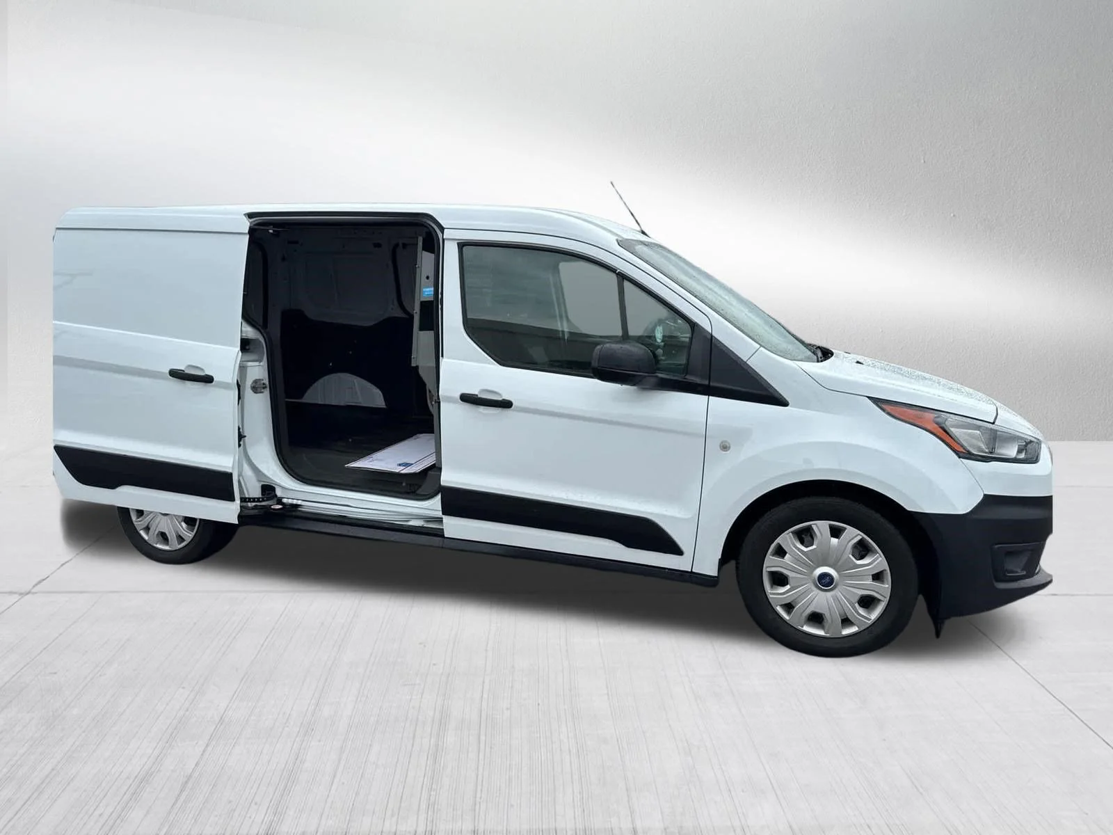 Used 2022 Frozen White Ford XL image 9