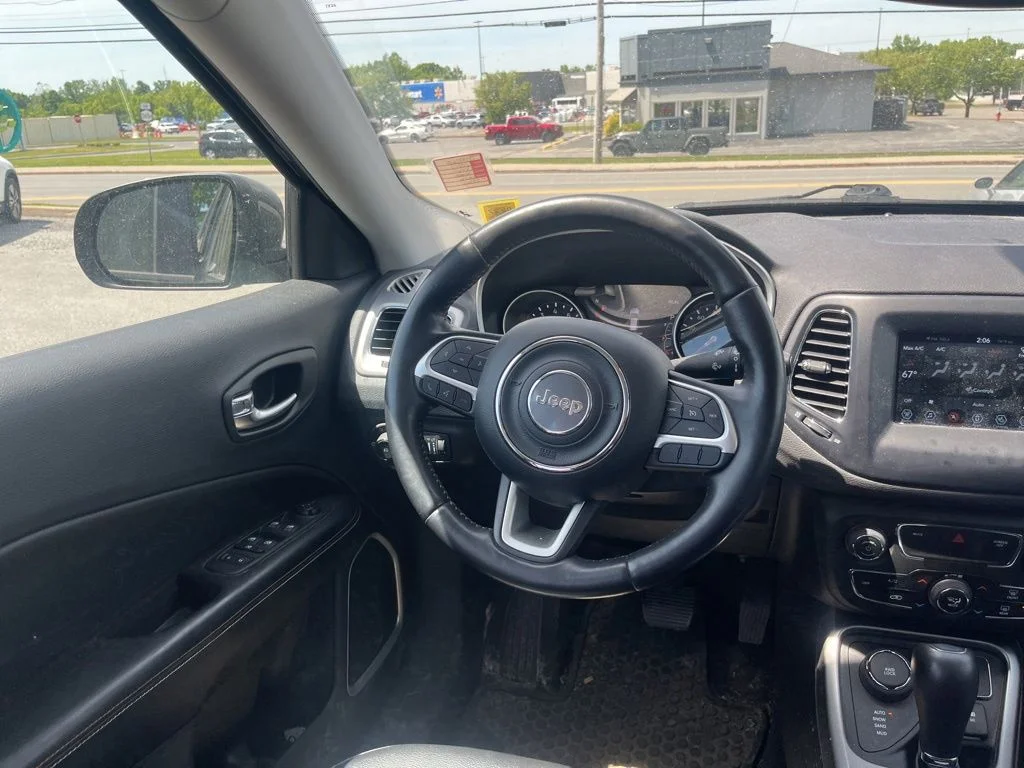 Used 2021 Gray Jeep Latitude image 11