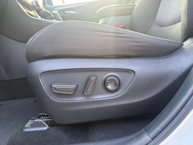 Used 2025 White Toyota XLE image 10