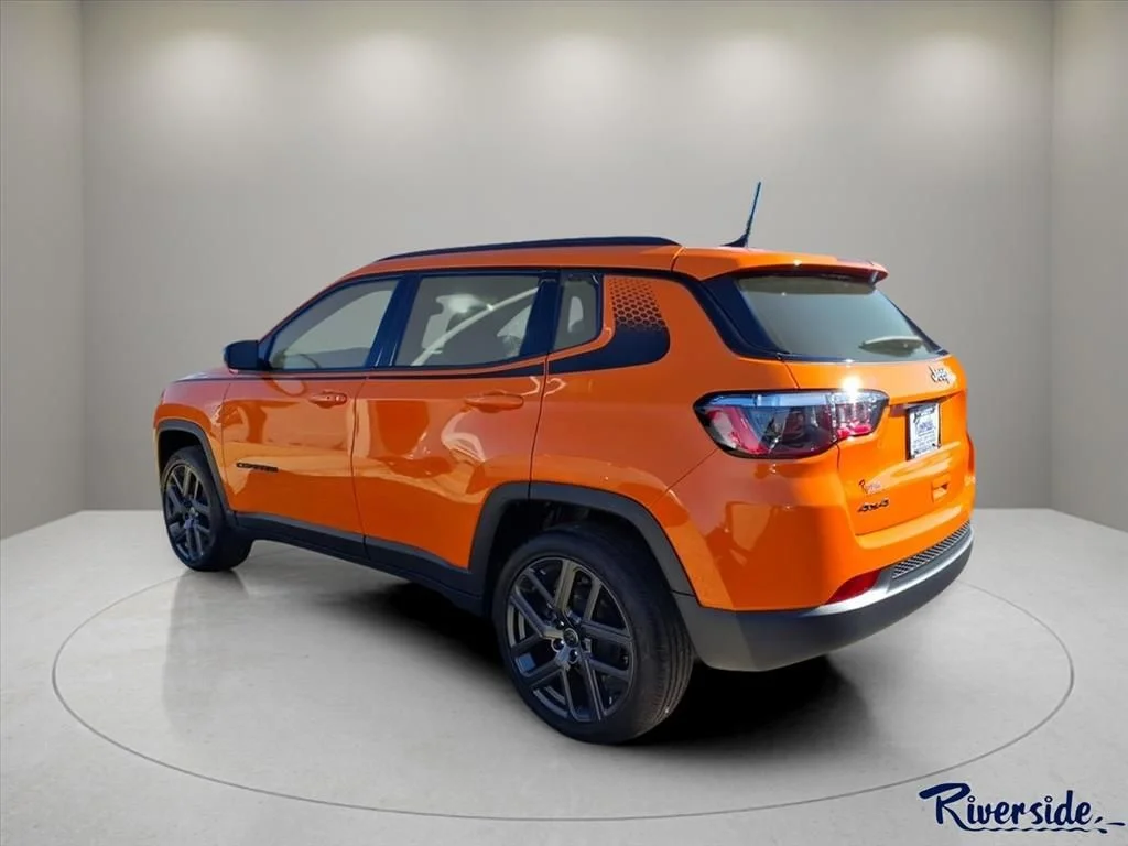 New 2026 Joose Exterior Paint Jeep Latitude image 3