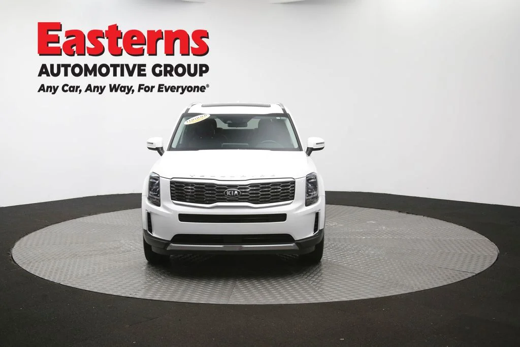 Used 2020 White Kia S image 56