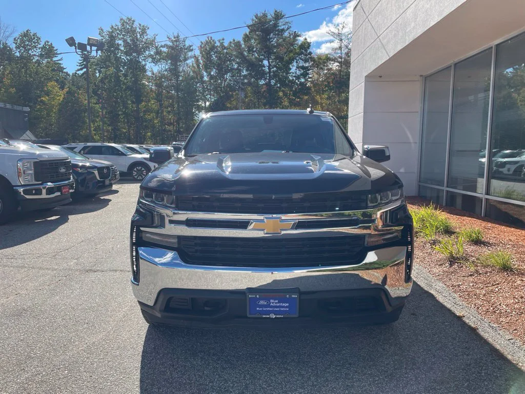 Certified Used 2022 Black Chevrolet LT image 3