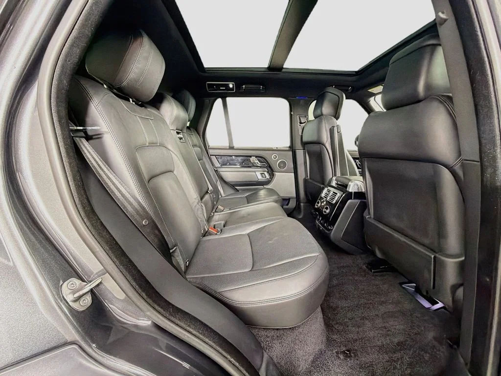 Used 2022 Green Land Rover Westminster image 30