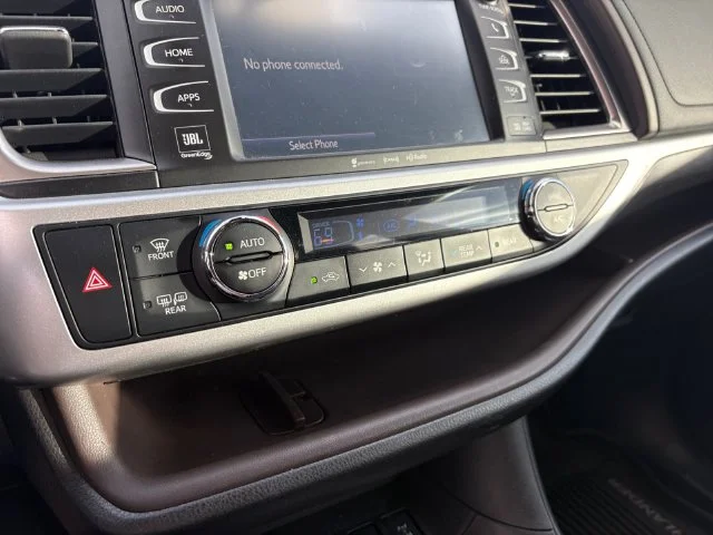 Used 2019 White Toyota Limited Platinum image 16