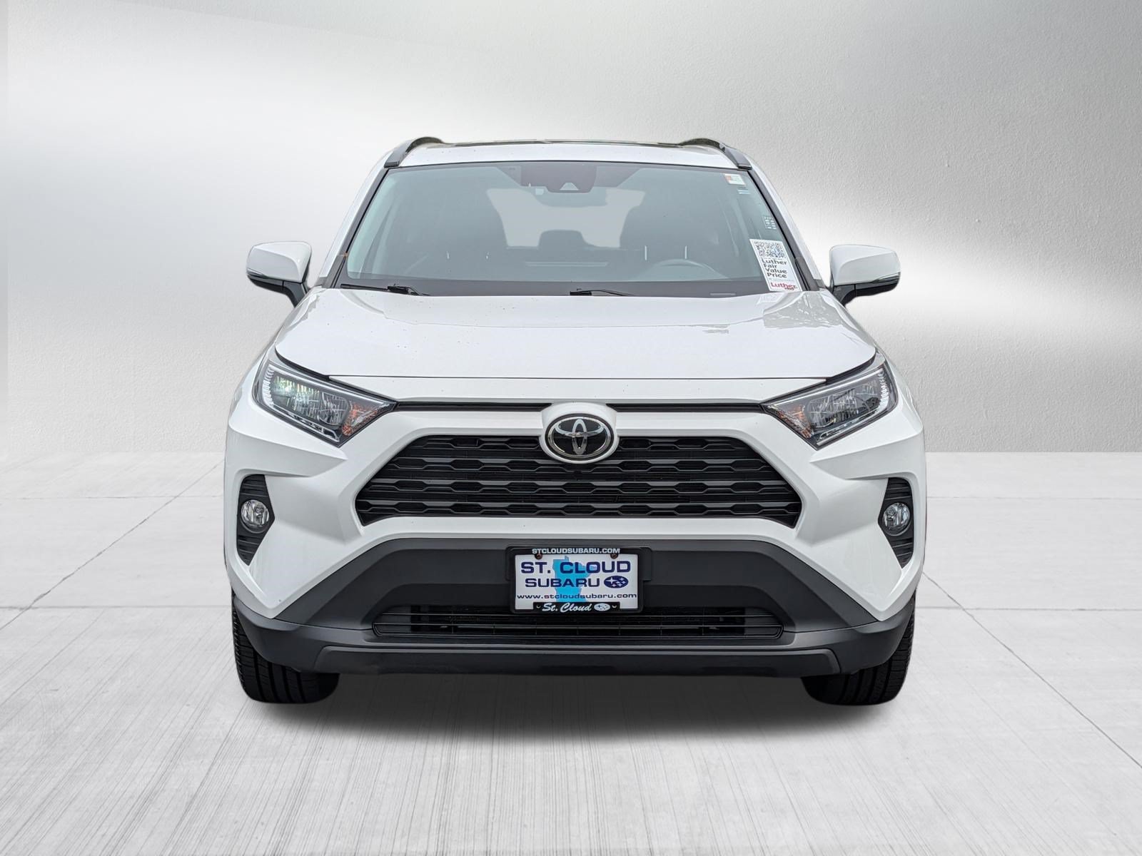 Used 2019 Toyota RAV4 XLE with VIN 2T3R1RFV0KW043697 for sale in Saint Cloud, Minnesota