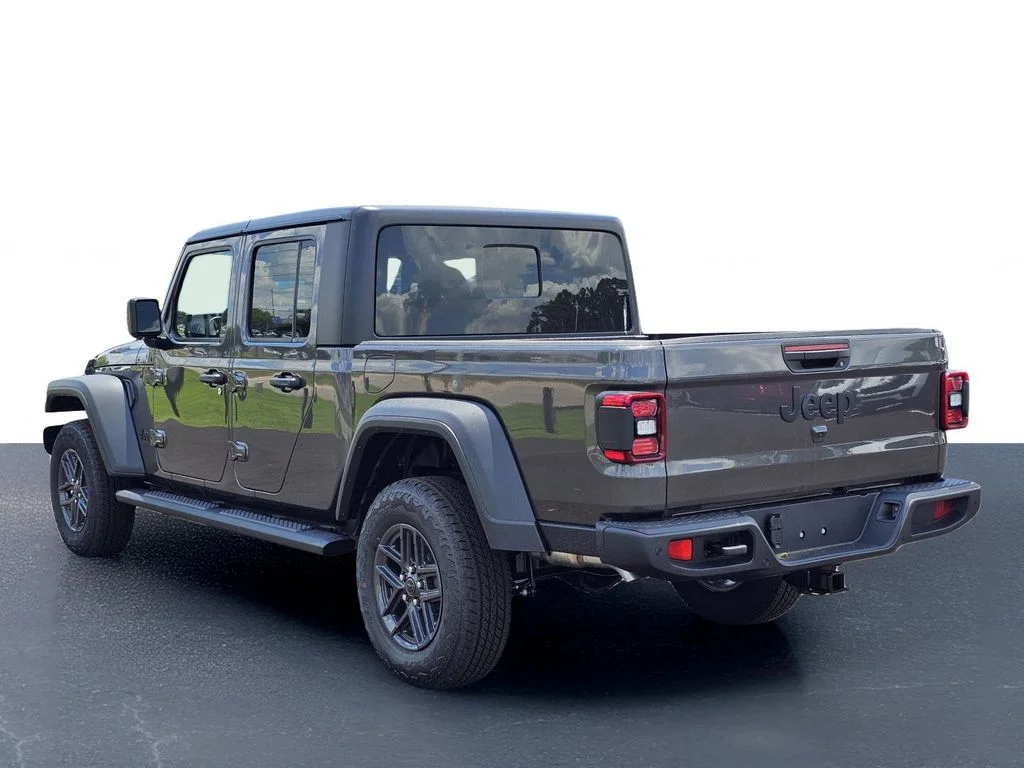 New 2026 Granite Crystal Metallic Clear-Coat Exterior Paint Jeep Sport S image 12