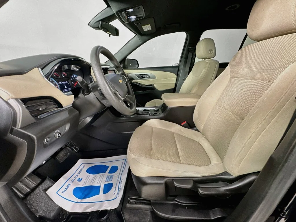 Used 2023 Black Chevrolet LS image 24