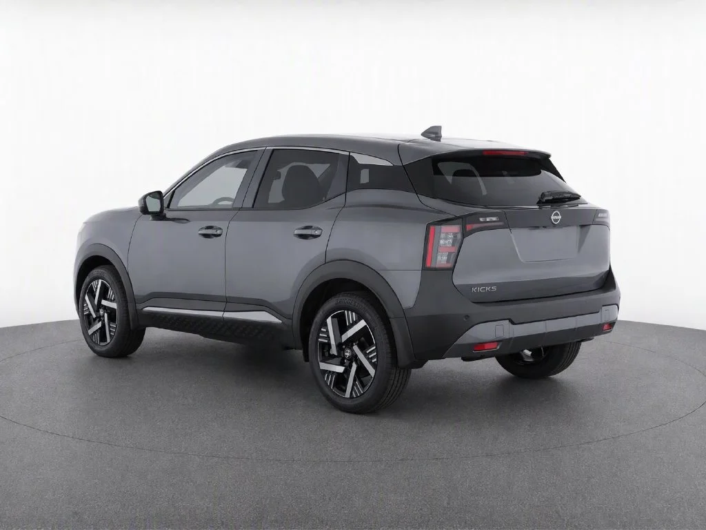 Used 2025 Gray Nissan SV image 4