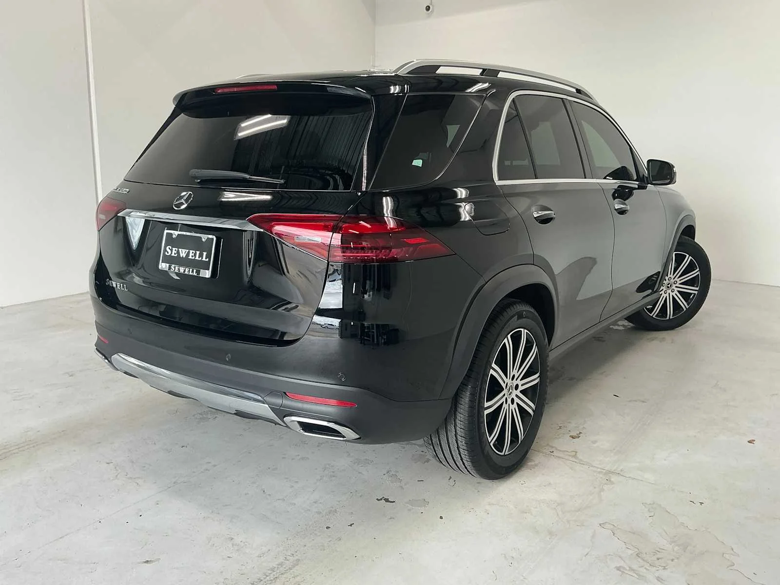 Certified Used 2026 Black Mercedes-Benz GLE 350 image 8