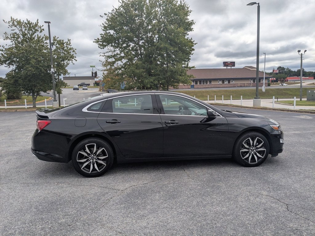 2025 Chevrolet Malibu RS photo 4