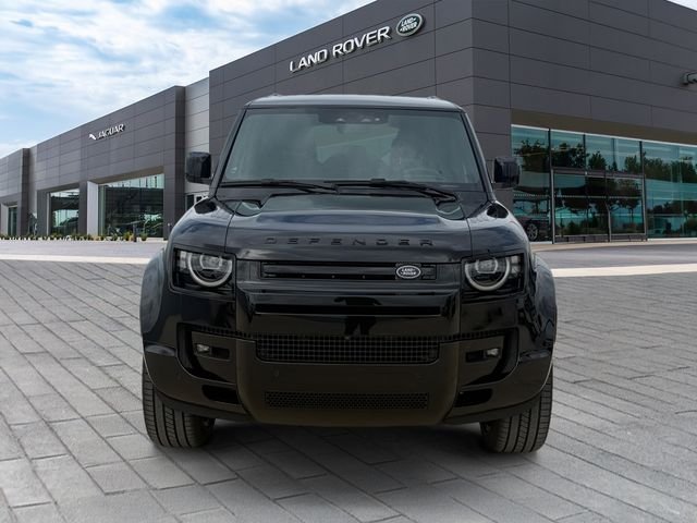 New 2026 Santorini Black Land Rover X-Dynamic SE image 8