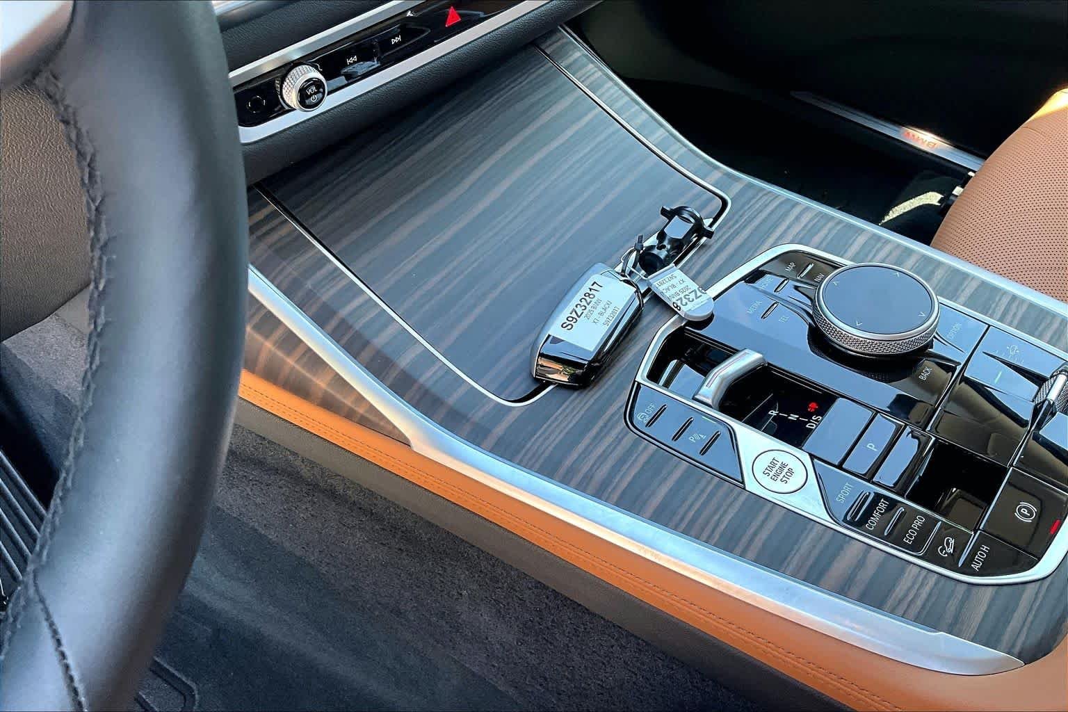2025 BMW X7 40i - Photo 16