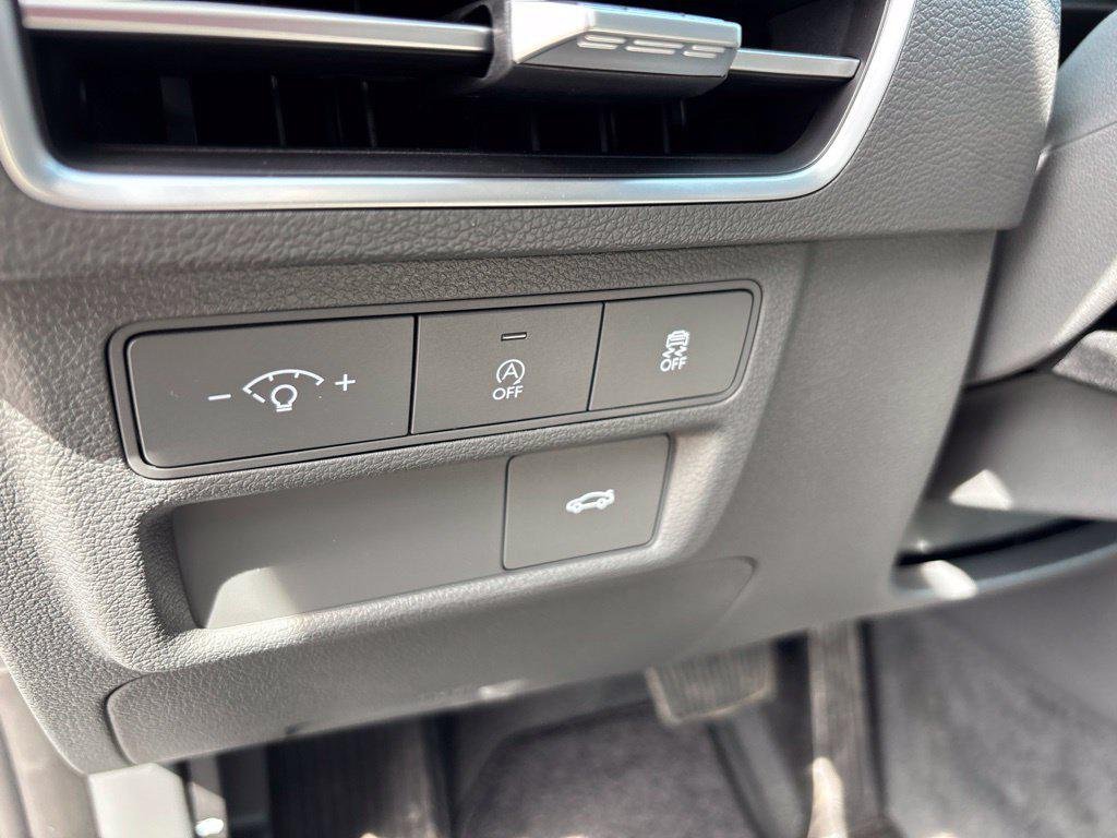 New 2026 Gray Hyundai SE image 15