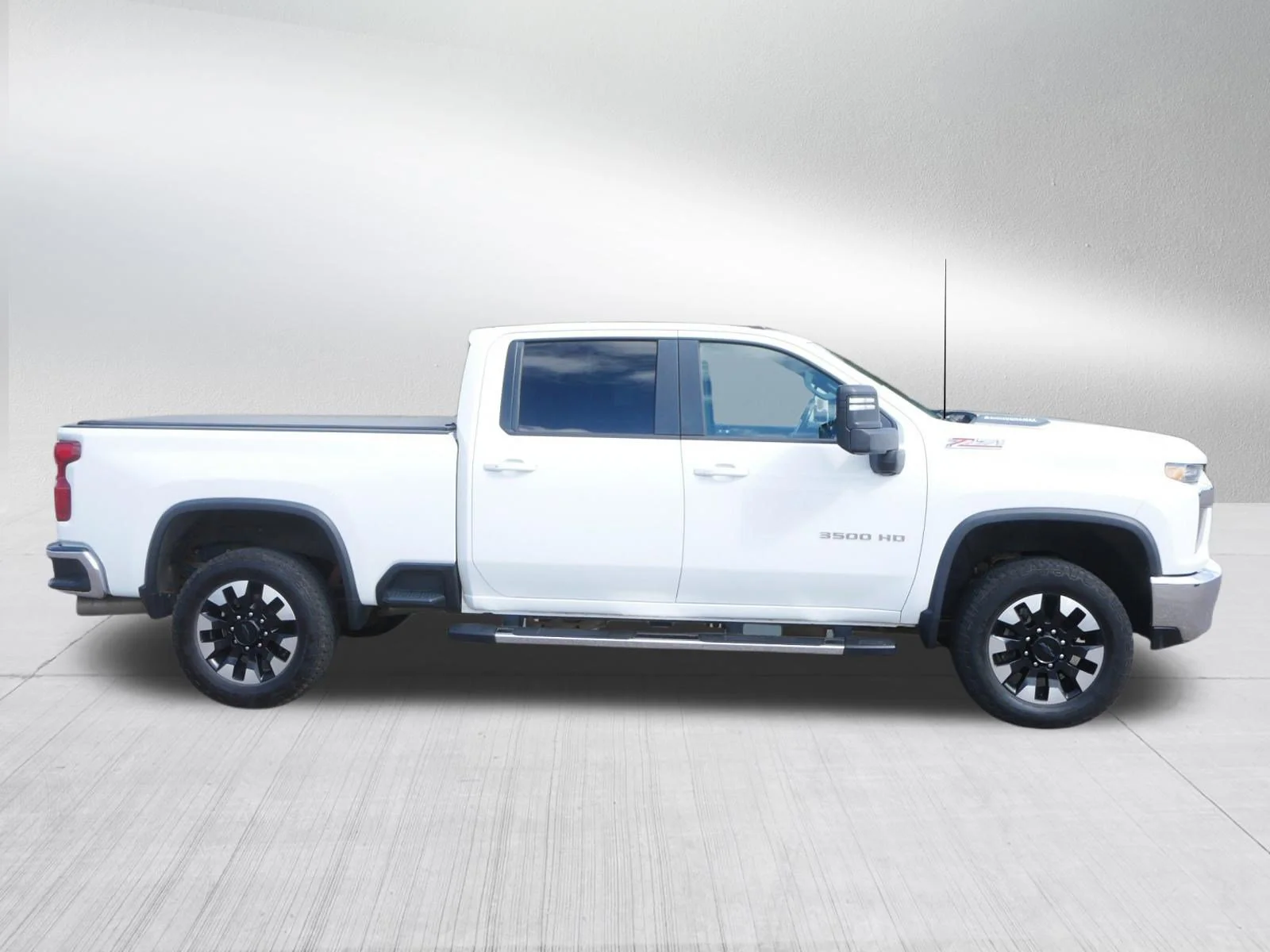 Used 2020 Summit White Chevrolet LT image 8
