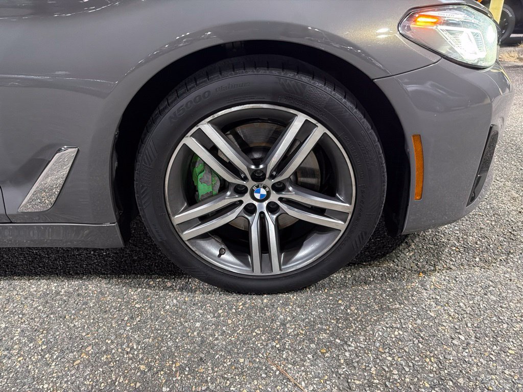 Used 2021 Gray BMW 530i image 28