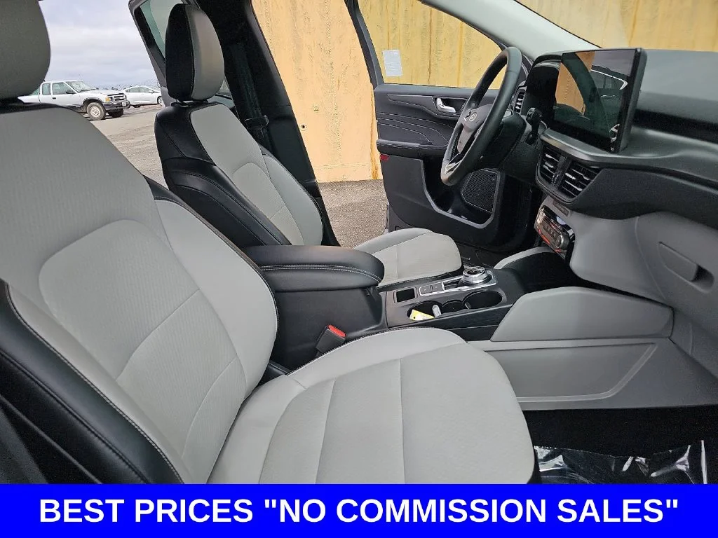 Used 2025 Carbonized Gray Metallic Ford Base image 10