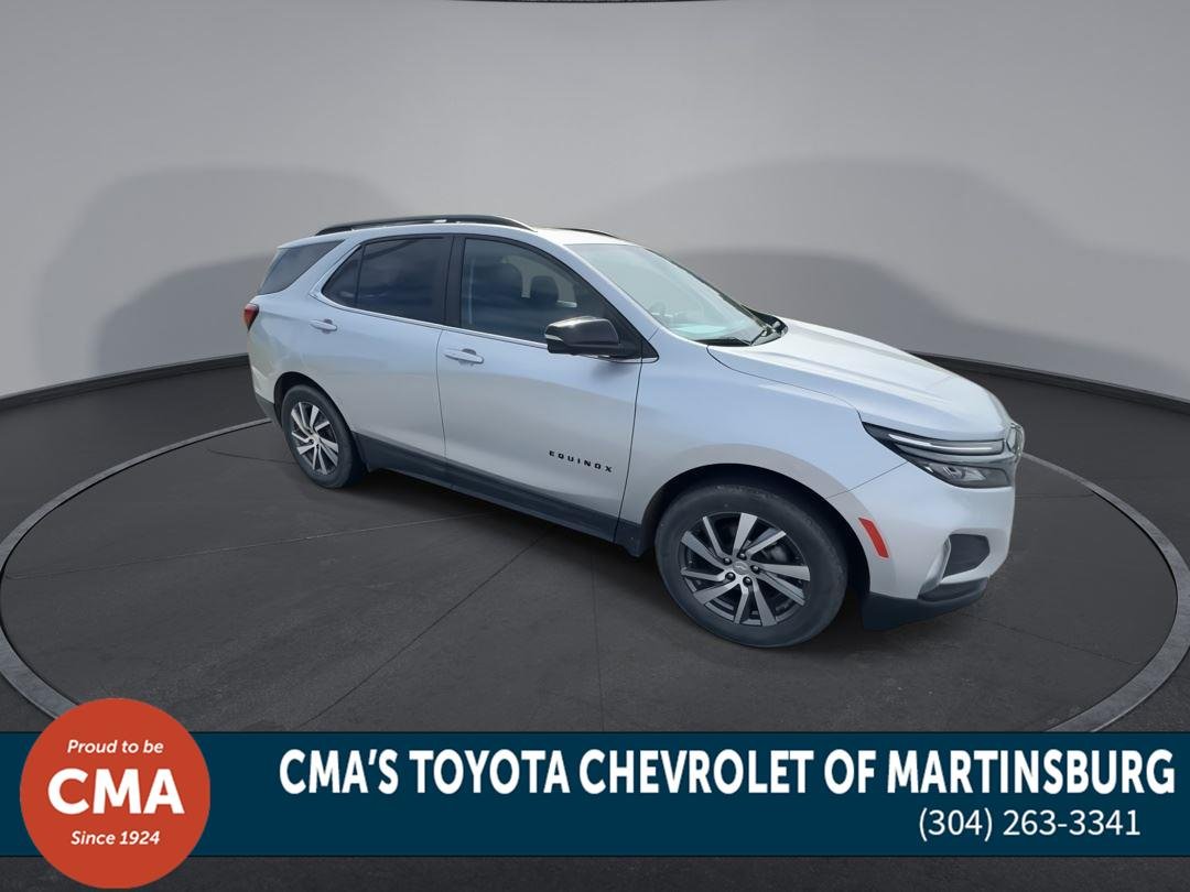 Used 2022 Silver Ice Metallic Chevrolet LT image 2