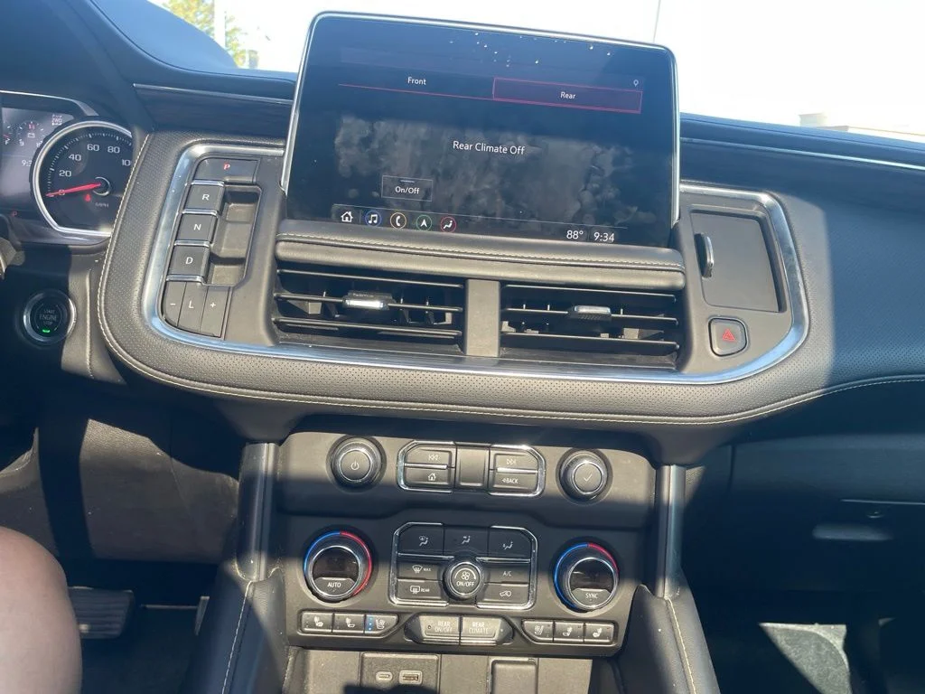 Used 2021 Gray Chevrolet Premier image 26