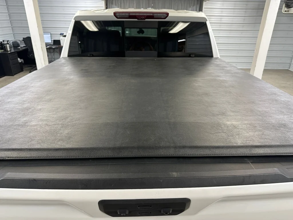 Used 2024 White Frost Tricoat GMC Denali image 30