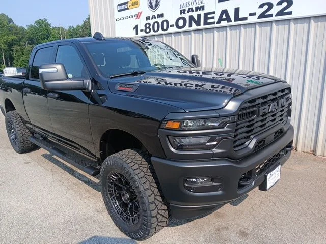 New 2026 Diamond Black Crystal Pearl-Coat Exterior Paint RAM Tradesman image 1