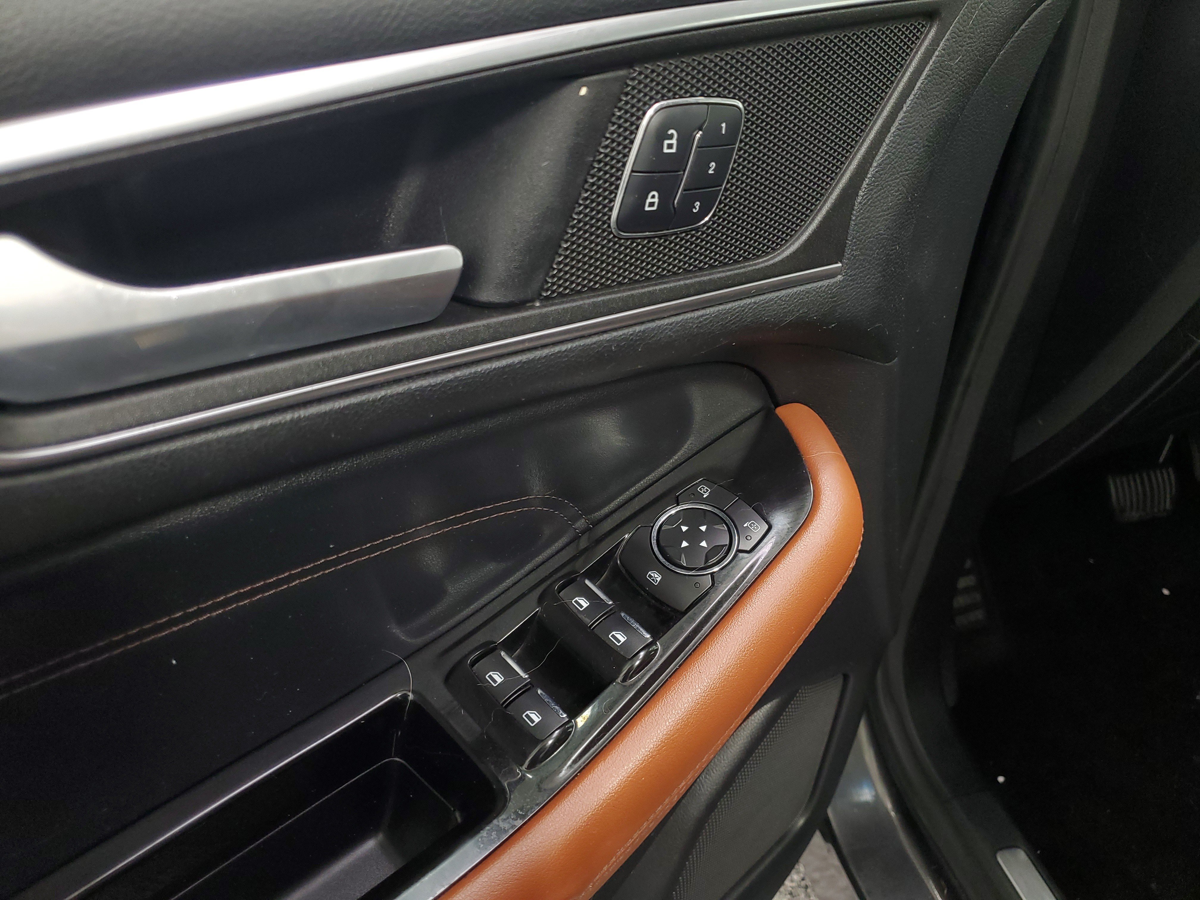 Used 2015 Magnetic Metallic Ford Titanium image 26