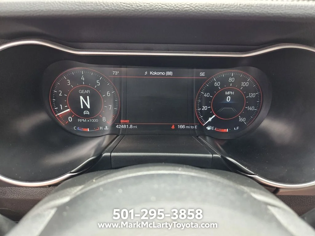 Used 2022 White Ford GT Premium image 26