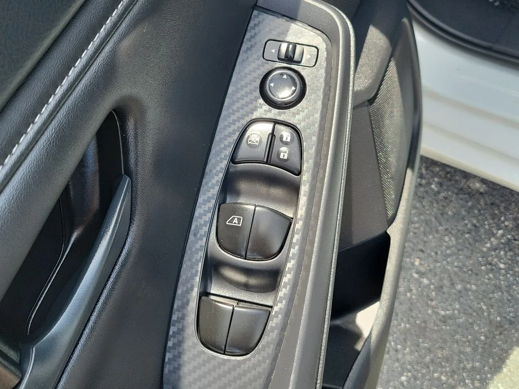 Certified Used 2025 White Nissan S image 22