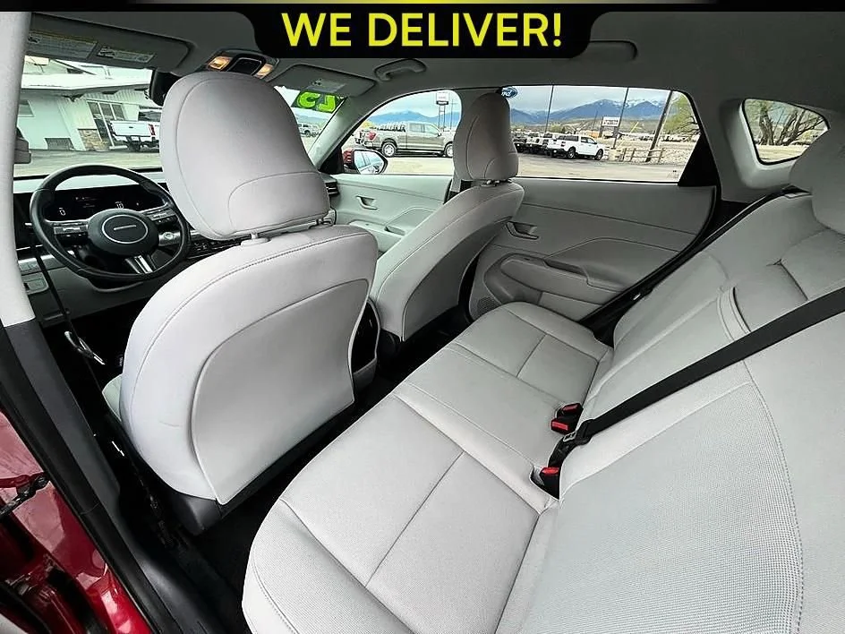 Used 2025 Red Hyundai SEL image 15