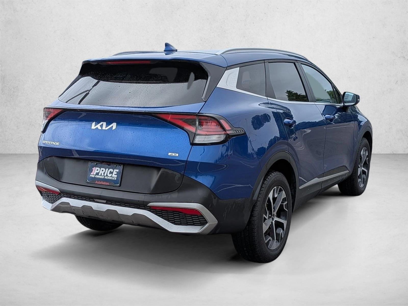Used 2023 Sapphire Blue Kia EX image 5
