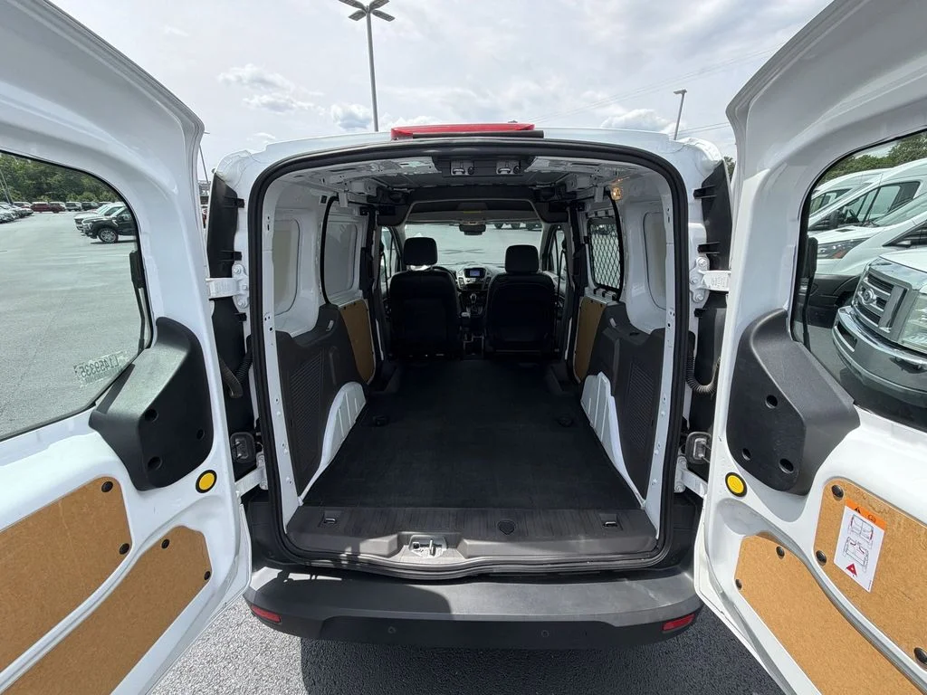 Used 2020 White Ford XL image 28