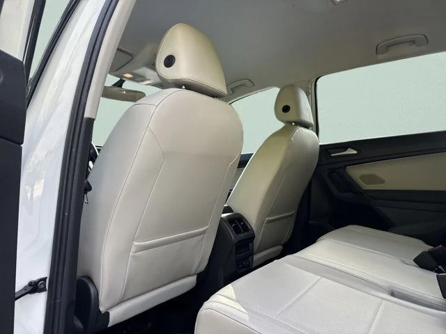 Used 2019 White Volkswagen 2.0T SE image 18