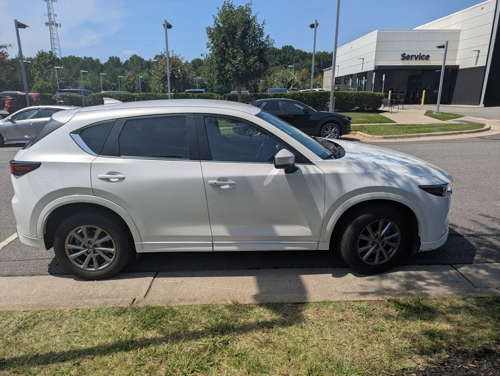 Certified Used 2024 White Metallic Mazda 2.5 S Select Package image 4