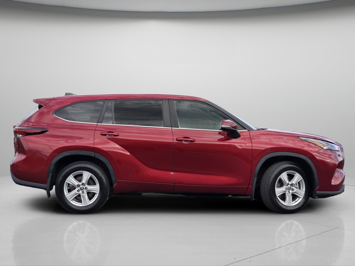 Used 2024 Ruby Flare Pearl Toyota LE image 22