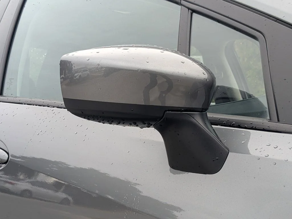 2025 Nissan Versa Sedan SV - Photo 10