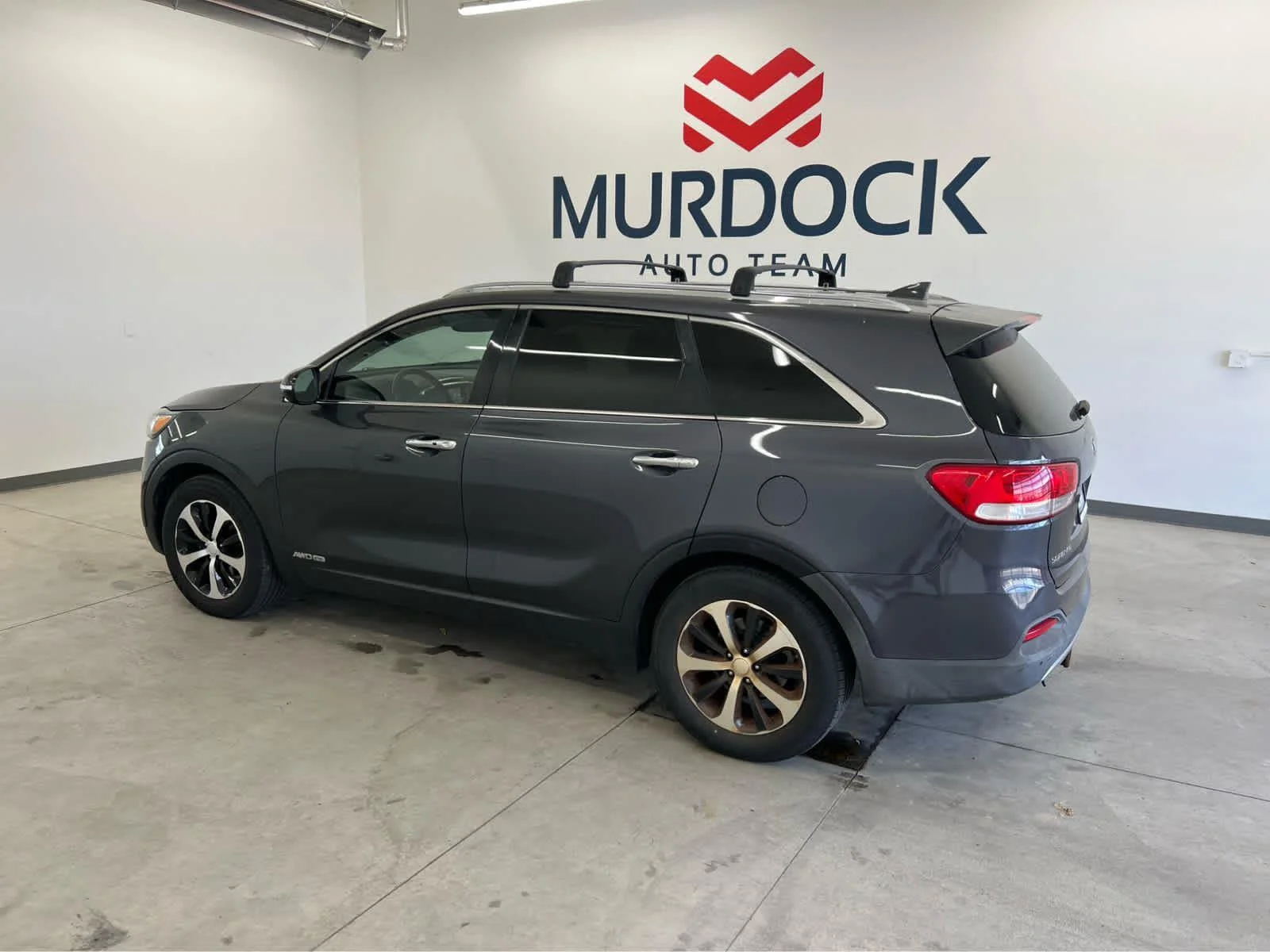 Used 2017 Kia Sorento EX with VIN 5XYPHDA54HG261484 for sale in Logan, UT