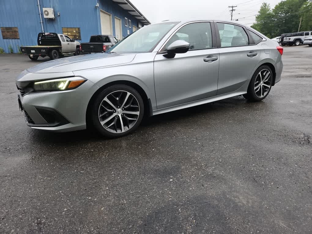 2022 Honda Civic Touring CVT's photo