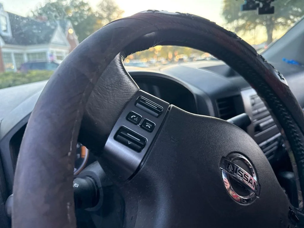 Used 2010 Black Nissan SE image 11
