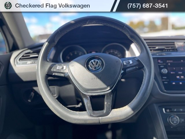 Used 2021 Deep Black Pearl Volkswagen 2.0T SE With 3rd Row image 36