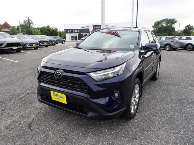 2024 Toyota RAV4 XLE Premium