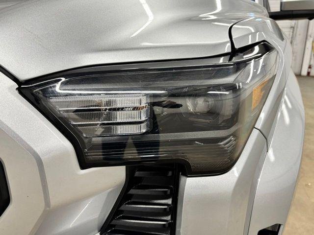 Used 2025 CELESTIAL SILVER Toyota  image 8