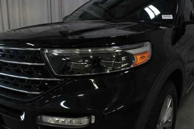 Used 2020 Black Ford XLT image 36