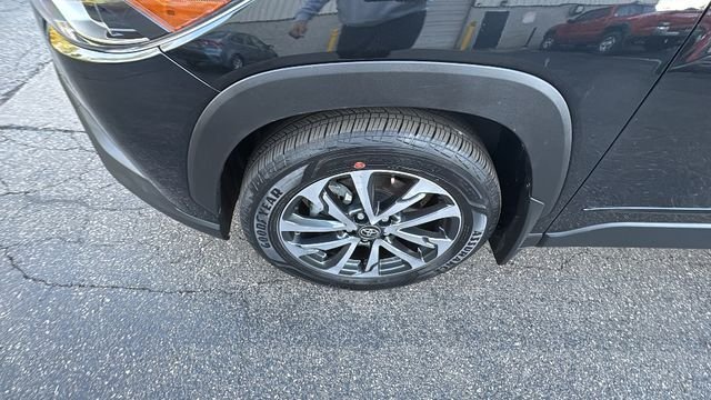 Used 2024 Jet Black Toyota XLE image 41