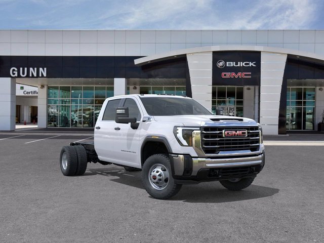 New 2025 GMC Sierra 3500 HD Chassis Cab Pro