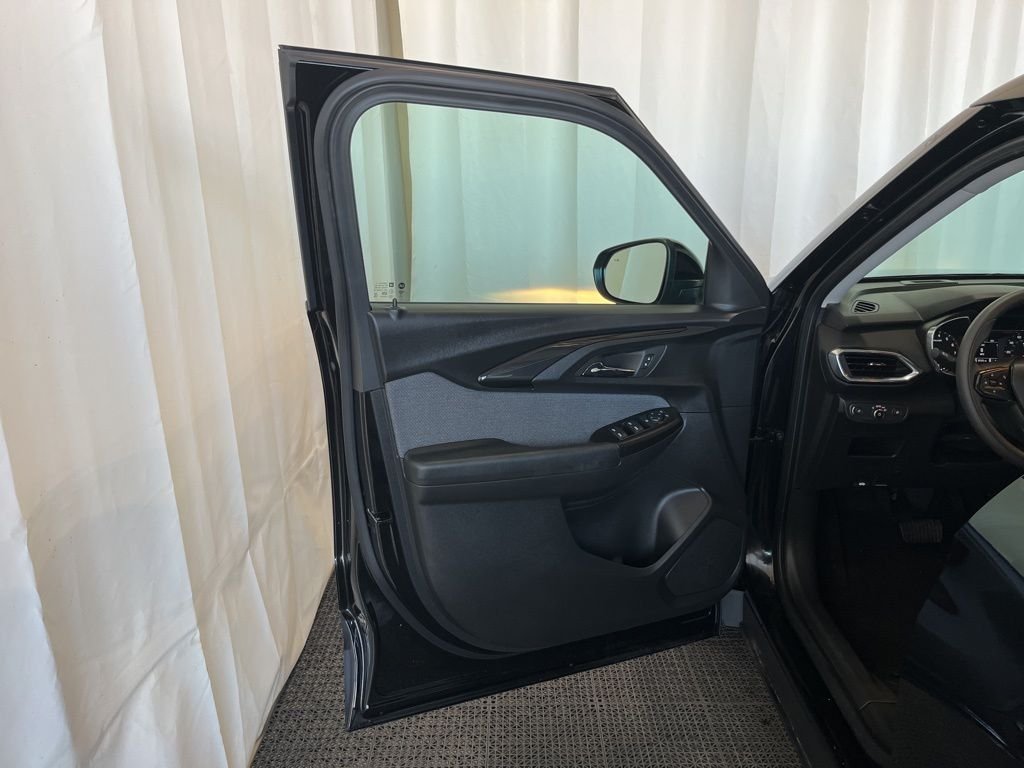 Used 2023 Black Chevrolet LT image 18
