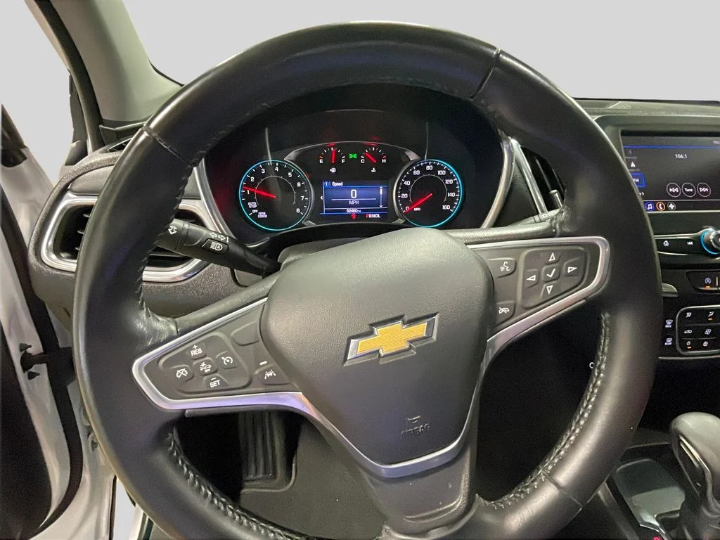 Used 2022 Summit White Chevrolet LT image 9