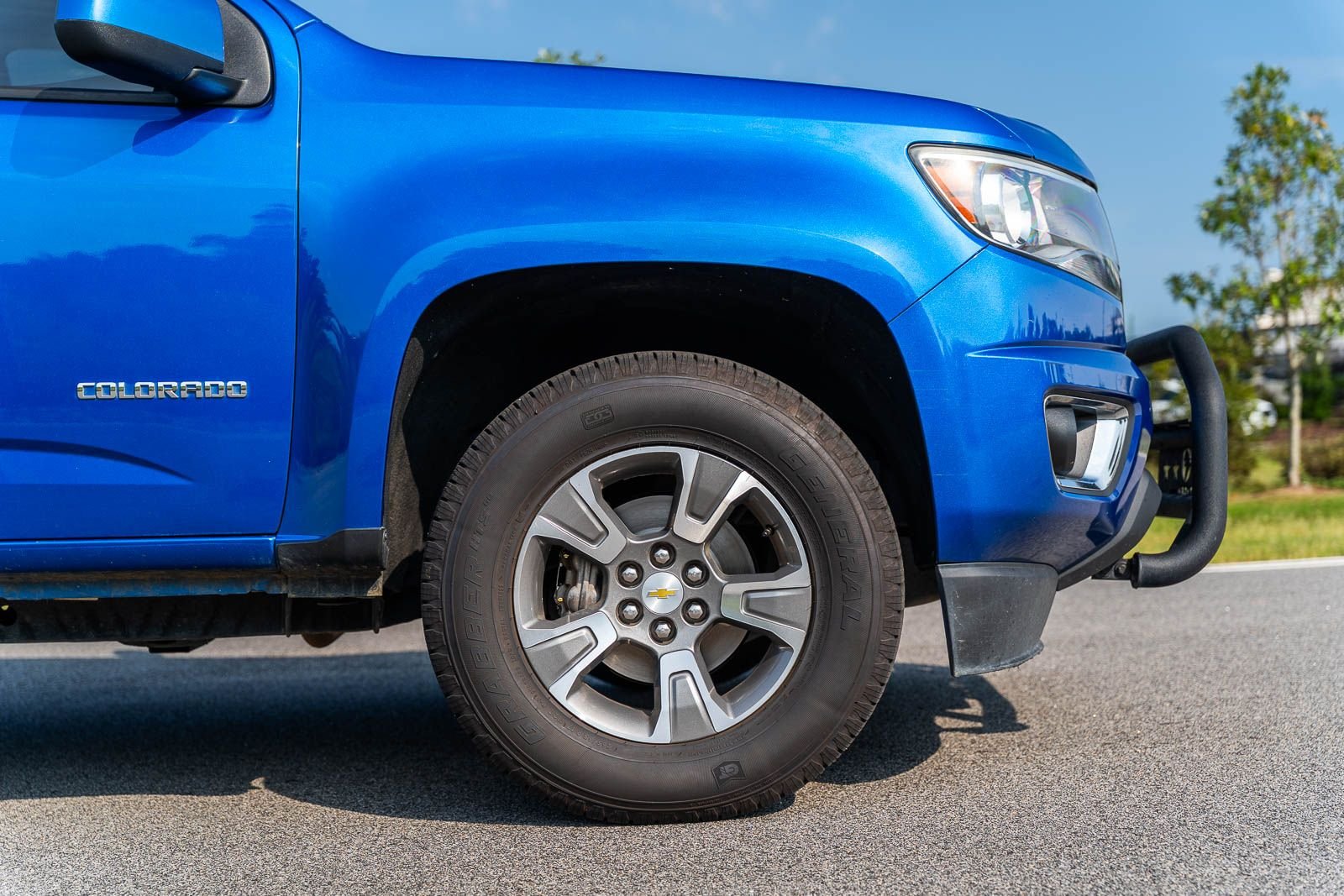 Used 2018 Blue Chevrolet Z71 image 9