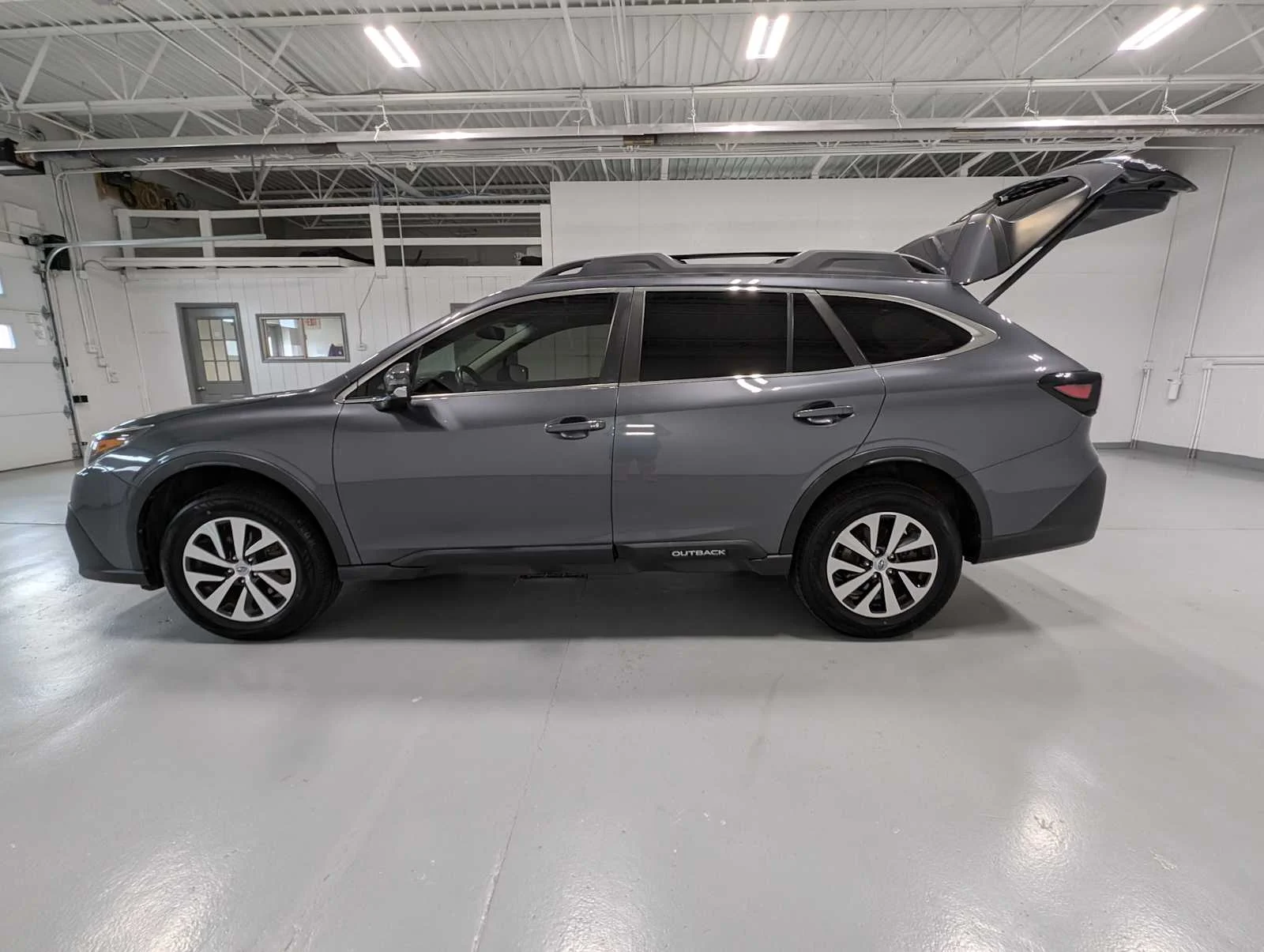 Used 2021 Magnetite Gray Metallic Subaru Premium image 12