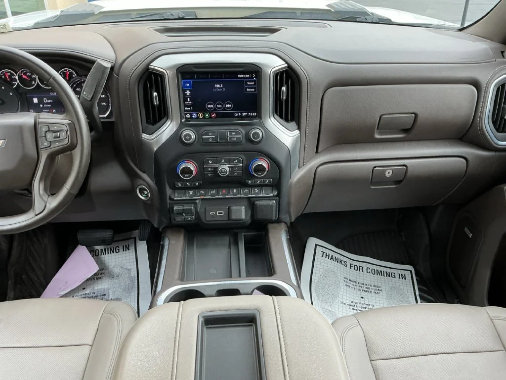 Used 2022 SUMMIT WHITE Chevrolet LTZ image 27