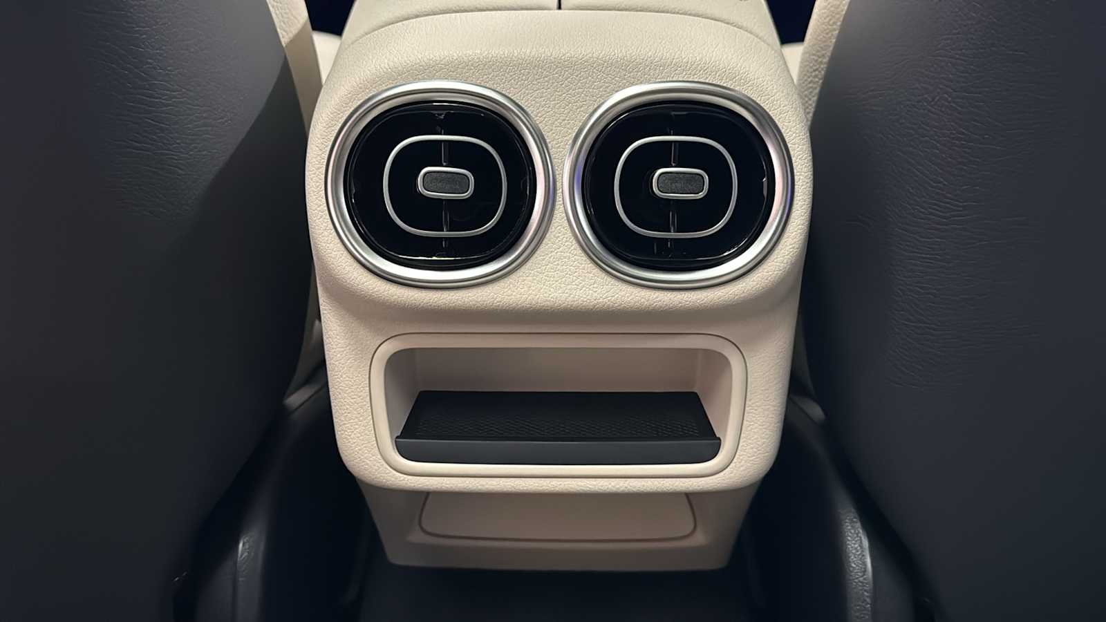New 2027 MANUFAKTUR Alpine Grey Mercedes-Benz GLC 300 image 30